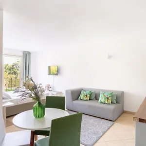Appartement Nest - With Garden 