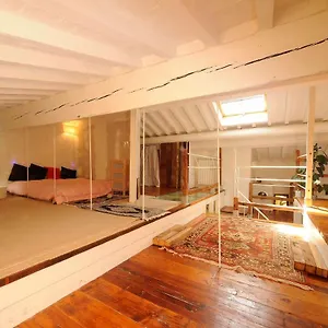 Appartement La Casa Dei Legni Parlanti 