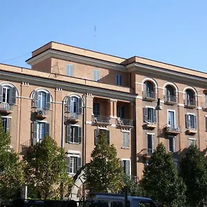 https://serendipity.it-romehotels.com